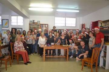 La Garita agradece al arqueólogo Abel Galindo los trabajos en el yacimiento de Los Melones (Foto Inma Perera)